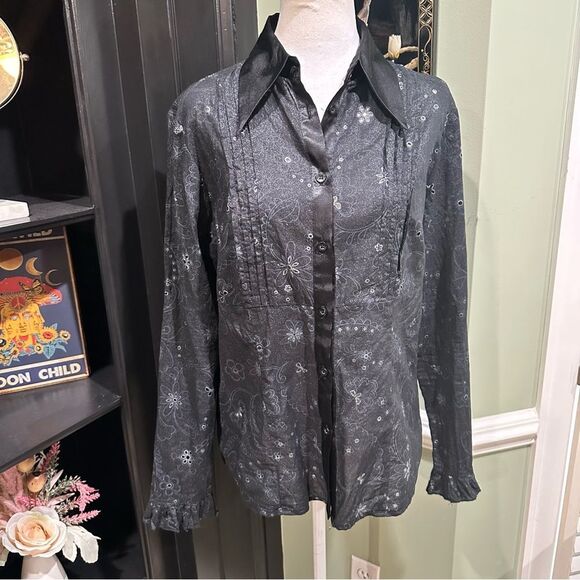 Antilia Femme Black Floral Eyelet Blouse with Satin Trim – Size L - Picture 1 of 12